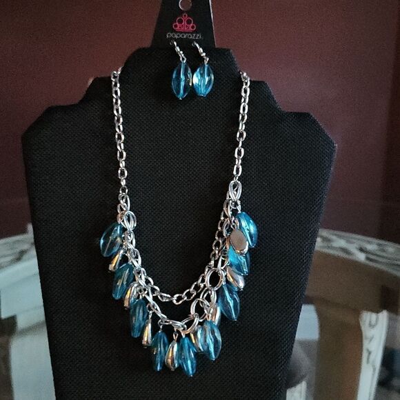 Necklace  - Picture 2 of 5